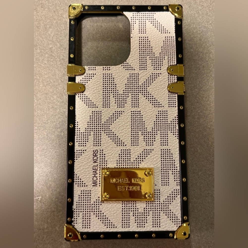 Michael Kor Case
